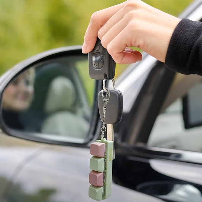 Keyboard Fidget Toy, Finger Fidget Clicker Keychain Accessories Autism Sensory Toys Stress Relief for Adults (Green & Pink)