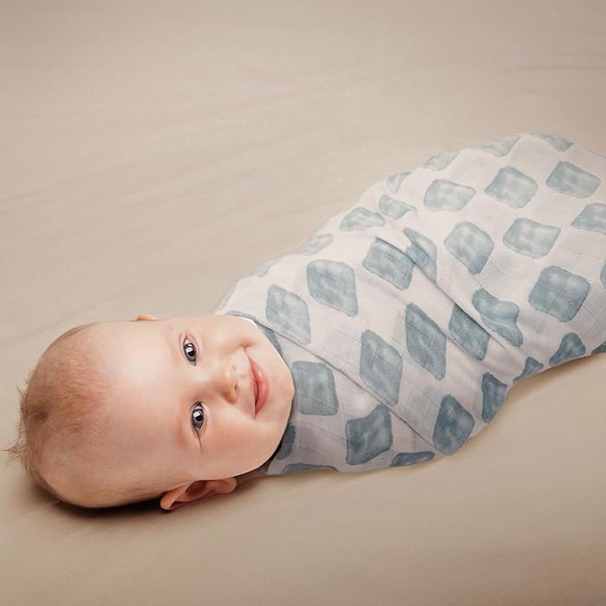 Gllquen Baby Muslin Swaddle Blankets 4-Pack Breathable Receiving Blankets (35" x 40") Soft Baby Blankets for Girls and Boys Newborn Essentials Muslin Burp Cloths Swaddle Wrap Baby Gift(Apple Paradise)