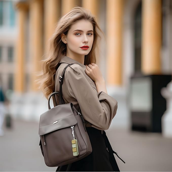 Keyboard Fidget Toy, Finger Fidget Clicker Keychain Accessories Autism Sensory Toys Stress Relief for Adults (Green & Yellow)