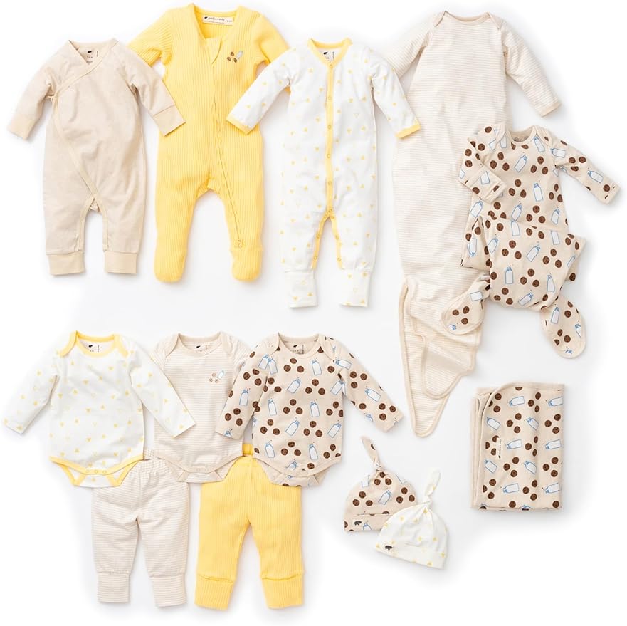 MONICA + ANDY Soft Start Box, Organic Cotton Baby Clothes Set, Super Soft 13-Piece Newborn & Infant Baby Gift Set