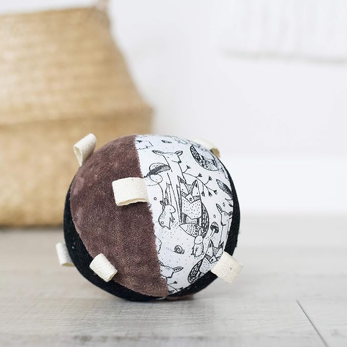 Wee Gallery Taggy Ball with Rattle, Soft Sensory Baby Toy, Sensory Ball with Organic Cotton Fabric, Little Tags & Gentle Rattle for Tummy Time, Grasping & Developmental Play, Woodland