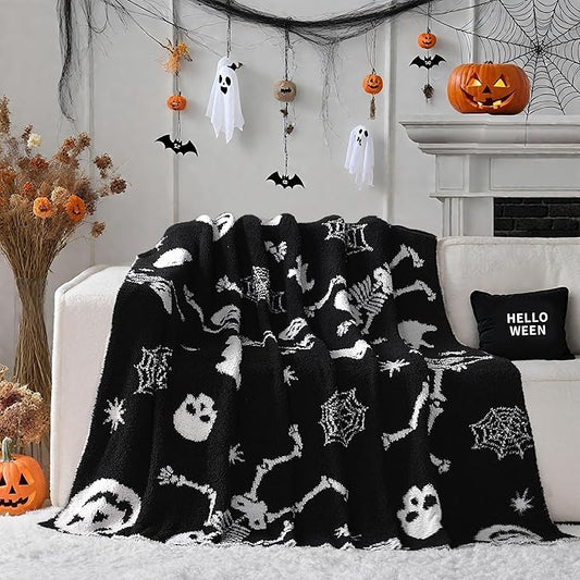 Halloween Skulls Blanket - Soft Cozy Throw with Spooky Ghosts, Pumpkins Patterns - Horror Decor for Couch, Bed or Haunted House - Scary Halloween Throw Blanket for Adults & Kids (50"x60")