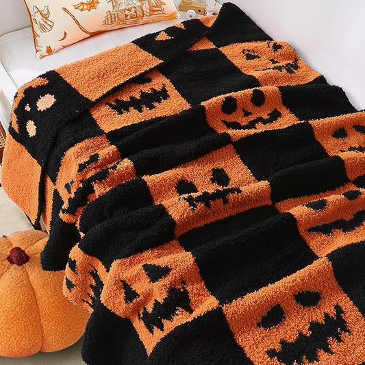 Halloween Pumpkin Throw Blanket - Checkerboard Pattern with Spooky Pumpkin Faces - Soft Flannel Cozy Blanket for Couch, Bed & Fall Decor - Horror Style Halloween Blanket (30"x40")